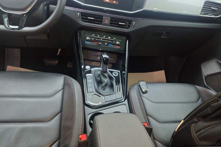 Used Volkswagen Tayron 2021 330TSI Two-Wheel-Drive 3rd Anniversary Limited Edition
