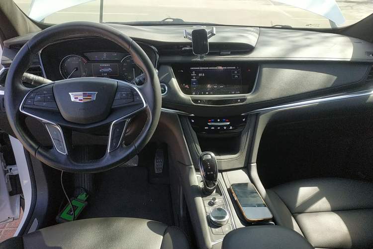 Used Cadillac XT5 2022 2.0T Two-Wheel Drive Luxury Version
