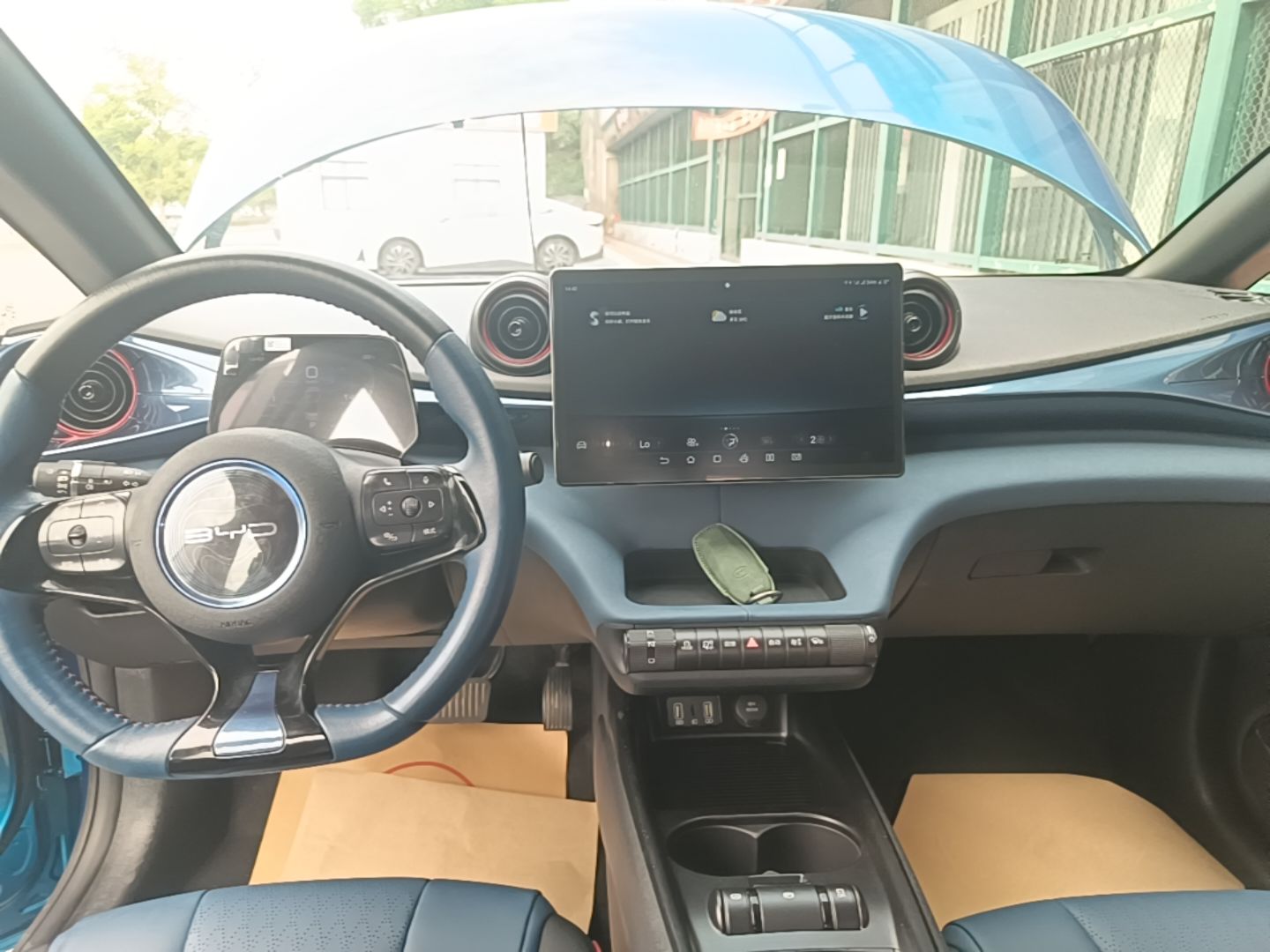 BYD Dolphin 2021 405 km Fashion Edition — снимка 15
