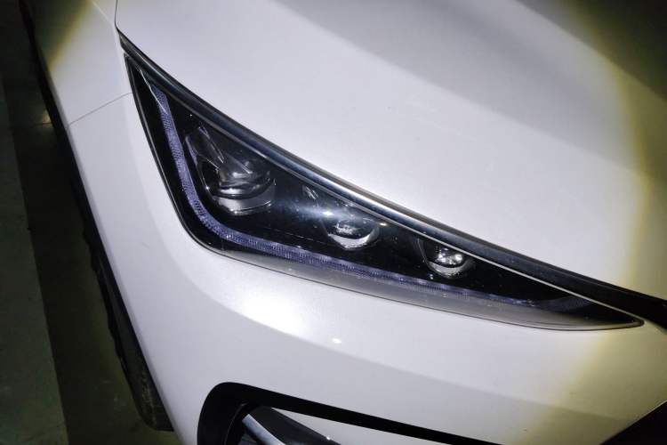 Used BYD Tang New Energy 2021 DM 2.0T Four-Wheel Drive High-Performance Flagship Model Right Front Headlight