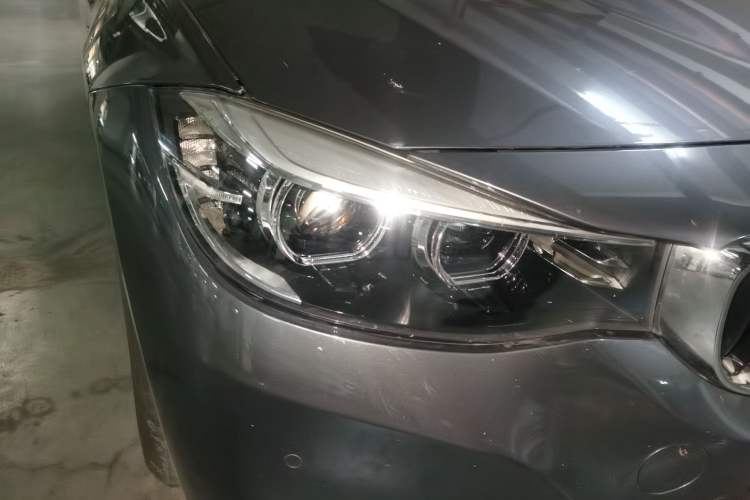 Used BMW 3 Series GT 2019 320i M Sport Package Right Front Headlight