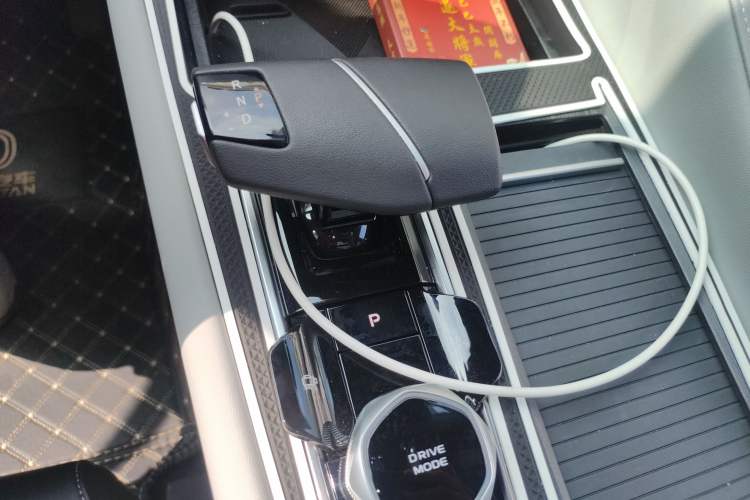 Used CHANGAN CS75 PLUS 2024 3rd Generation Champion Edition 1.5T Intelligent Drive Dynamic Model