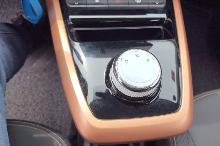 Used Dongfeng NAMMI BOX 2022 Chasing Wind Edition 351KM Standard Model