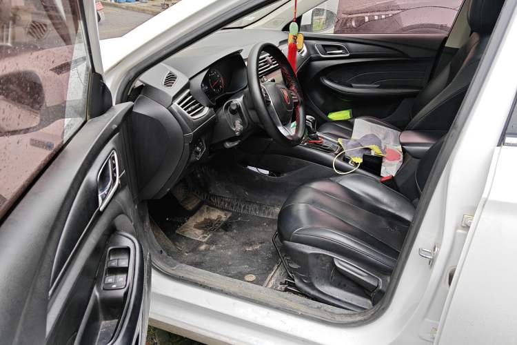 Used Roewe i5 2019 1.5L Automatic 4G Connected Langhao Edition