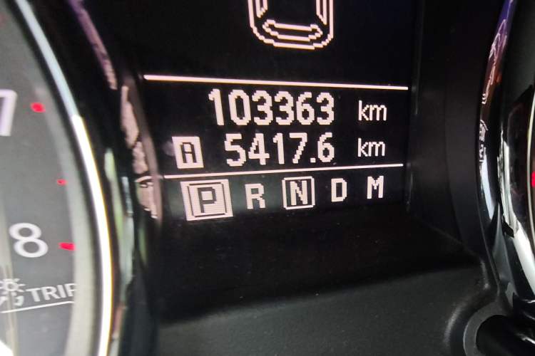 Used Nissan Qashqai 2012 2.0 XL Fire CVT 2WD Odometer Close Up