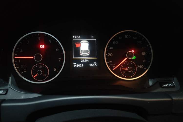 Used Volkswagen Tiguan 2015 1.8TSI Automatic Two-Wheel Drive Luxury Model Instrument Cluster