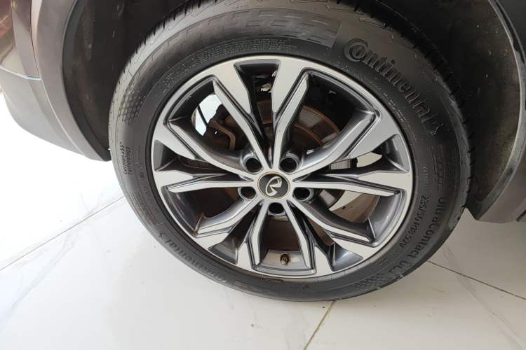 Used Infiniti QX30 2017 2.0T Four-Wheel Drive Fashion Edition
