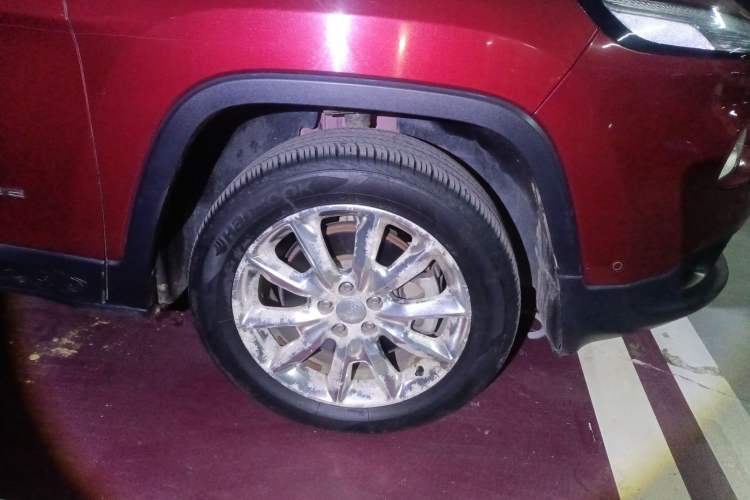 Used Jeep Cherokee 2014 2.4L Luxury Edition