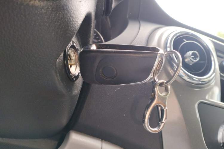 Used JAC Refine M3 2015 Maker Edition 1.6L Luxury Smart Version Vehicle Key