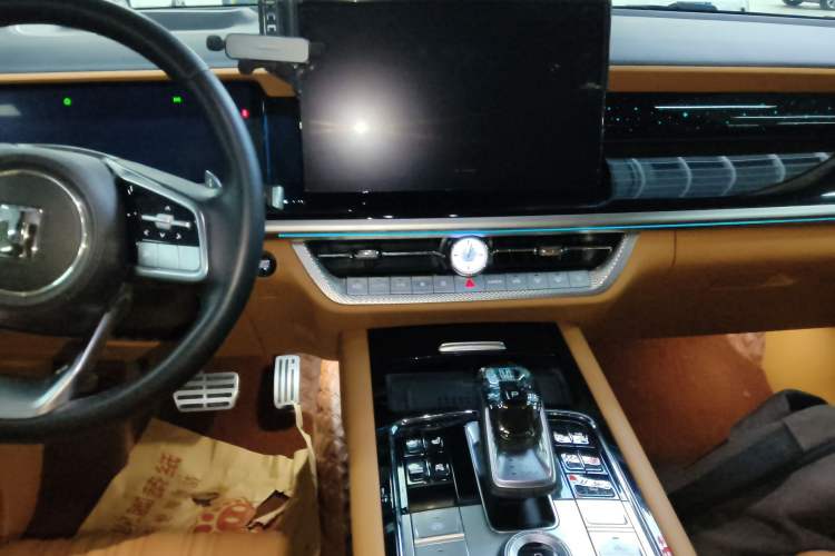 Used Tank 500 New Energy 2023 Hi4-T
