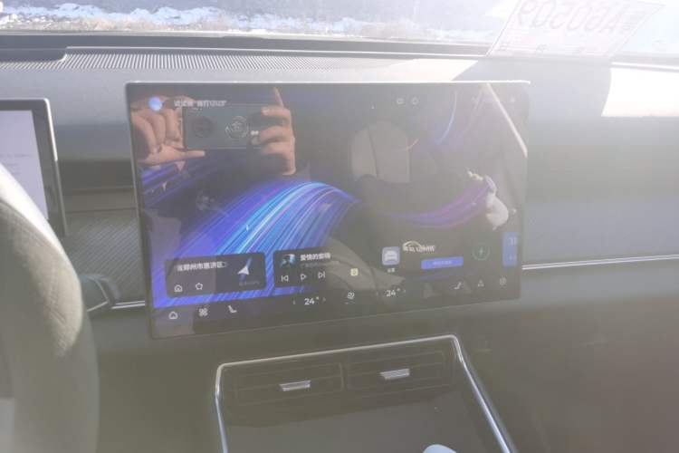 Used Chery Fengyun T9 2024 120 Long-Range Flagship Version 7 Seats Ternary Lithium Audio And AC Panel