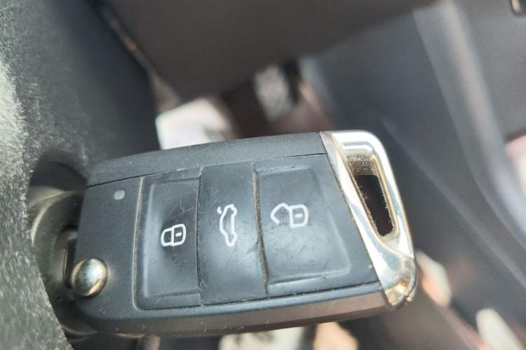 Used Volkswagen Lavida 2018 1.5L Automatic Comfort Edition China V Standard Vehicle Key