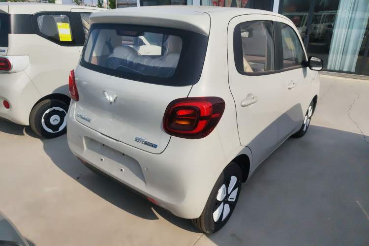 Used Wuling Hongguang MINIEV 2025 Four-Door Version Advanced Edition Rear Right 45 Deg