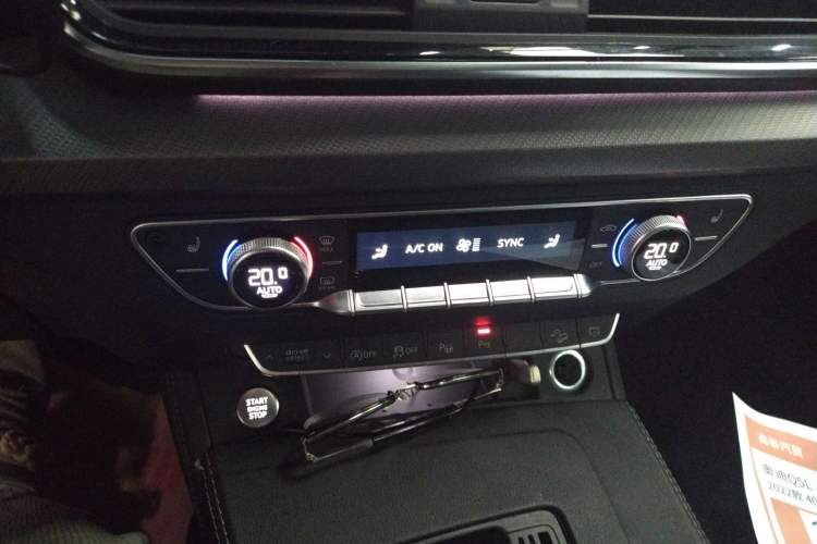 Used Audi Q5L 2022 40T Luxury Dynamic Model
