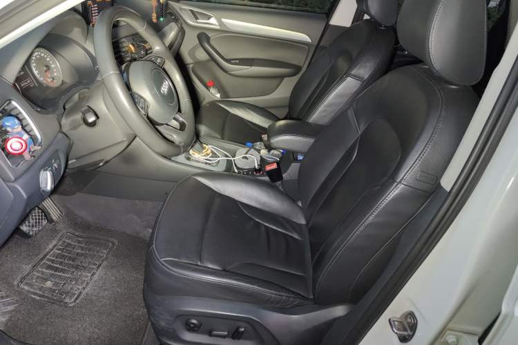 Used Audi Q3 2015 30 TFSI Comfort Model
