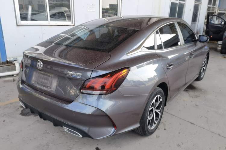 Used MG 5 2021 Revised Version 180 DVVT CVT Youth Luxury Edition
