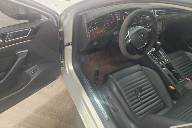 Used Volkswagen Magotan 2019 330TSI DSG Luxury Model China V Standard