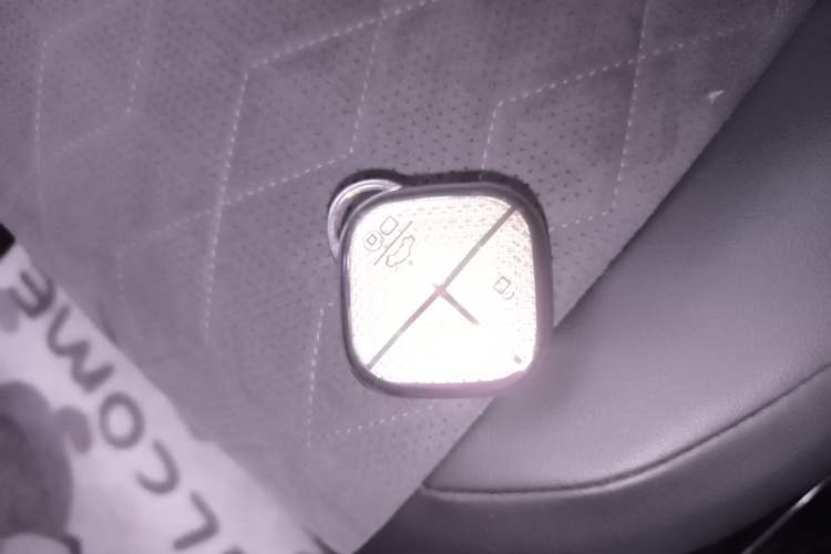 Used Baojun KiWi EV 2023 Smart Luxury Edition Lithium Iron Phosphate Vehicle Key