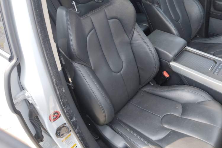 Used Land Rover Range Evoque 2015 2.0T Five-Door Fashion Edition Right Front Seat