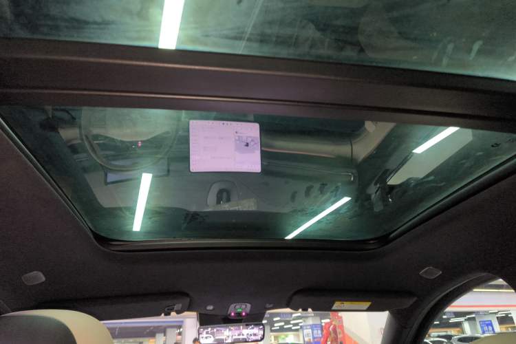 Used Nio ES6 2025 75 kWh Headliner
