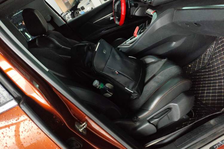 Used Peugeot 4008 2017 350THP Elite Edition Right Front Seat