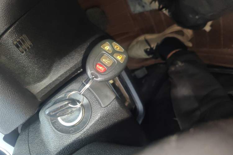 Used Buick Enclave 2013 3.6L Two-Wheel-Drive Elegance Edition
