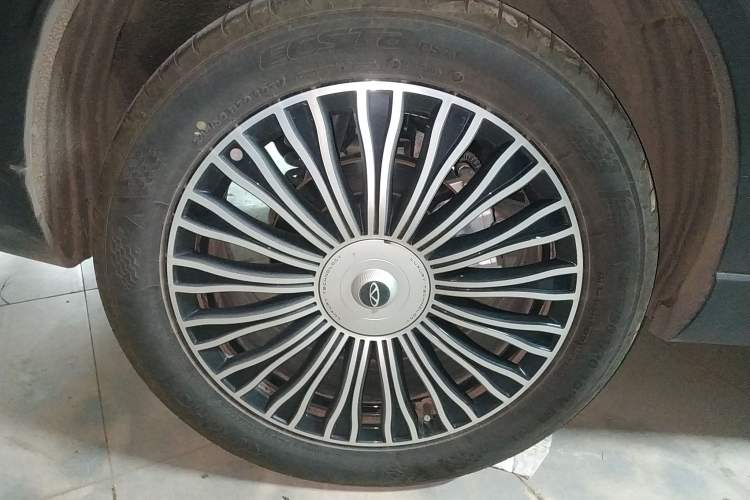 Used Chery Tiggo 8 L 2024 2.0T Two-Wheel Drive Luxury Edition 5 Seats