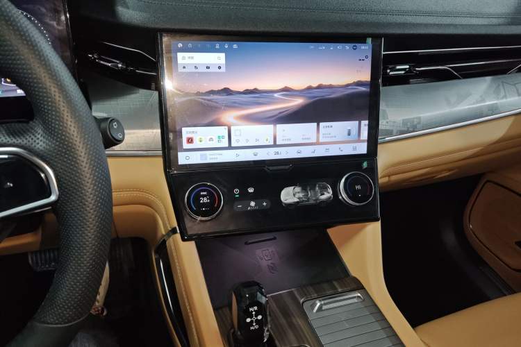 Used Lynk & Co 09 EM-P 2023 2.0TD EM-P Four-Wheel Drive Asian Games Executive Edition Five Seats