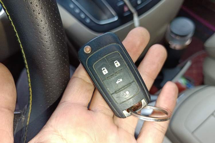 Used Buick GL8 2014 2.4L LT Luxury Business Executive Edition Vehicle Key