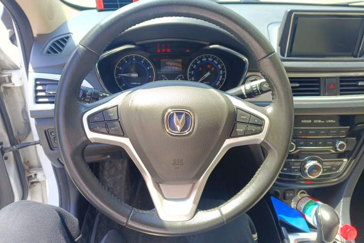 Used CHANGAN Alsvin V7 2015 1.6L Automatic Fun Model China IV Standard
