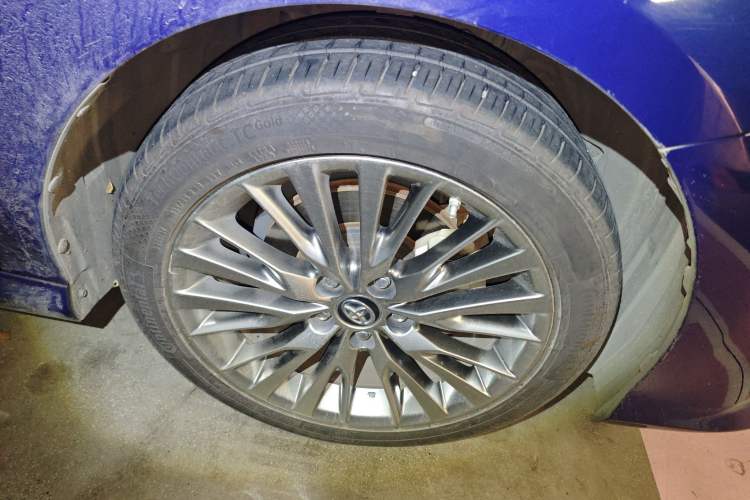 Used Toyota Camry 2019 Dual-Engine 2.5 HG Luxury Edition China VI Standard