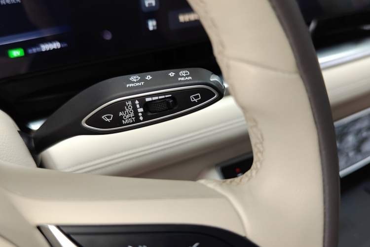 Used VOYAH Dream 2022 Low-Carbon Edition Dream+ Smart Enjoyment Package Gear Lever