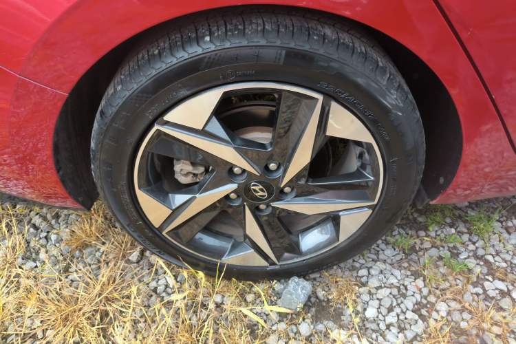 Used Hyundai Elantra 2021 1.5L CVT GLX Elite Edition Right Rear Wheel Hub