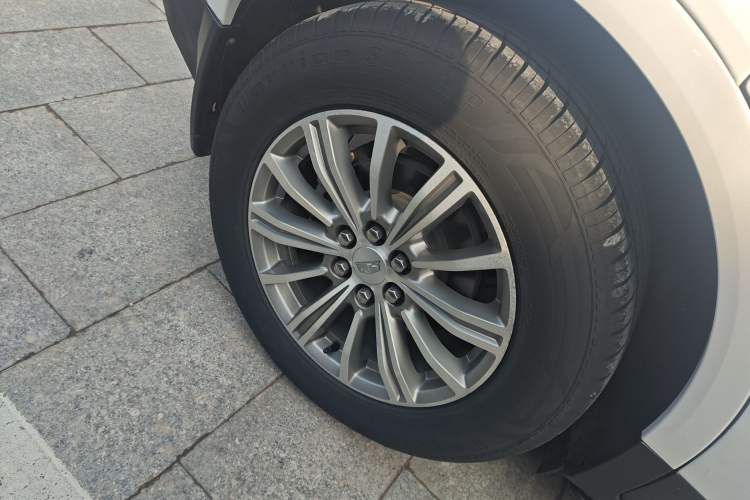 Used Cadillac XT5 2018 25T Luxury Model
