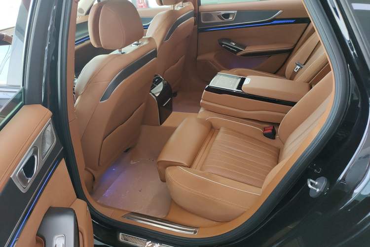 Used Hongqi H9 2024 2.0T Qichang Private Enjoyment Luxury Edition
