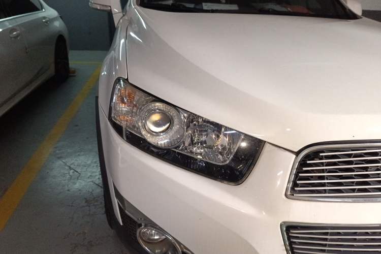 Used Chevrolet Captiva 2013 2.4L Two-Wheel Drive City Edition 7-Seater Right Front Headlight