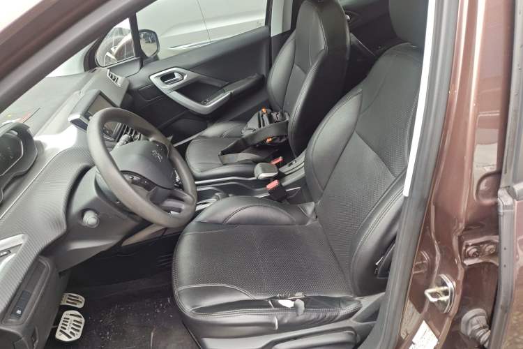 Used Peugeot 2008 2014 1.6L Automatic Fashion Edition Left Front Seat