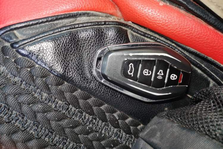 Used JETOUR X70S 2023 1.5T DCT Glory Edition 7-Seater Vehicle Key