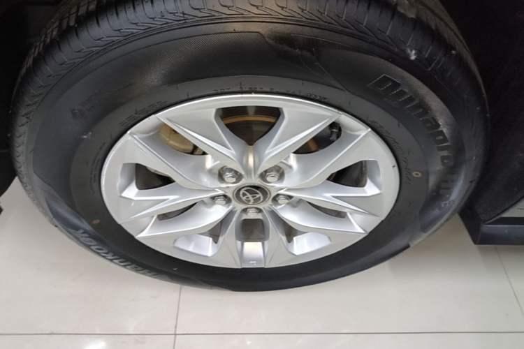 Used Toyota Granvia 2024 2.5L Hybrid Comfort Edition