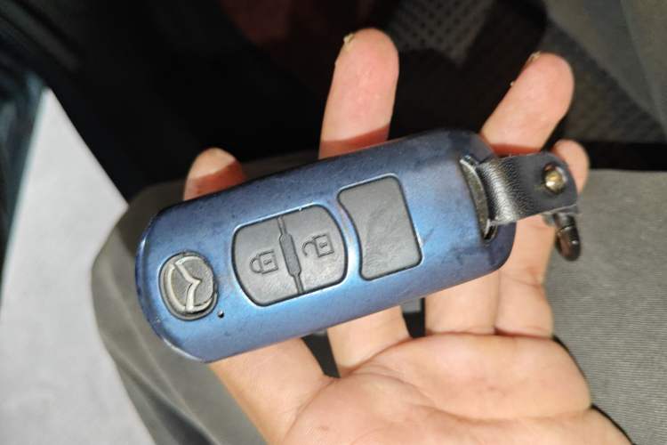 Used Mazda Mazda 3 Axela 2017 Hatchback 2.0L Automatic Luxury Model Emission Standard China V