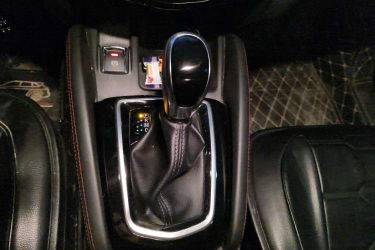 Used Nissan Qashqai 2019 2.0L CVT Smart Enjoyment Version Gear Lever