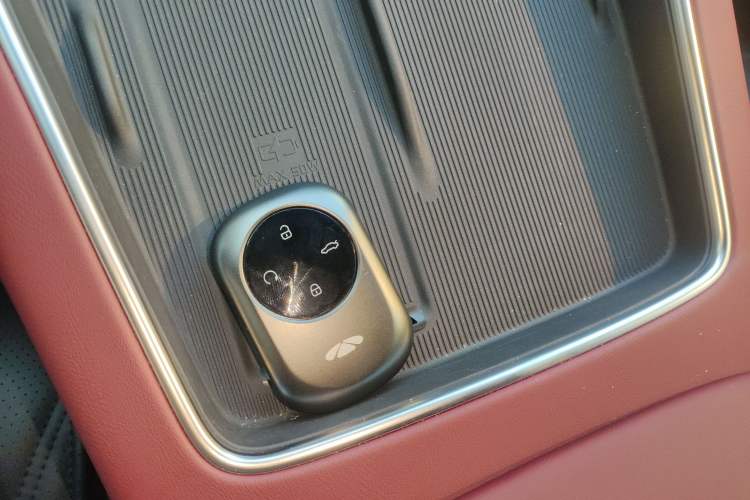 Used Chery Fulwin A9L 2025 Model, Four-Wheel Drive High-Energy Peak Edition