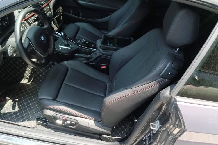 Used BMW 2 Series 2019 225i Convertible Coupe Sports Design Package
