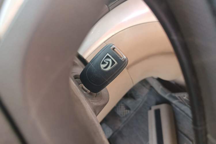 Used Baojun 730 2014 1.5L manual standard trim 7 seats