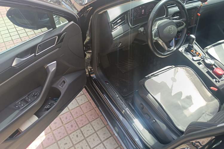 Used Volkswagen Magotan 2020 380TSI DSG Luxury Version Driver Seat