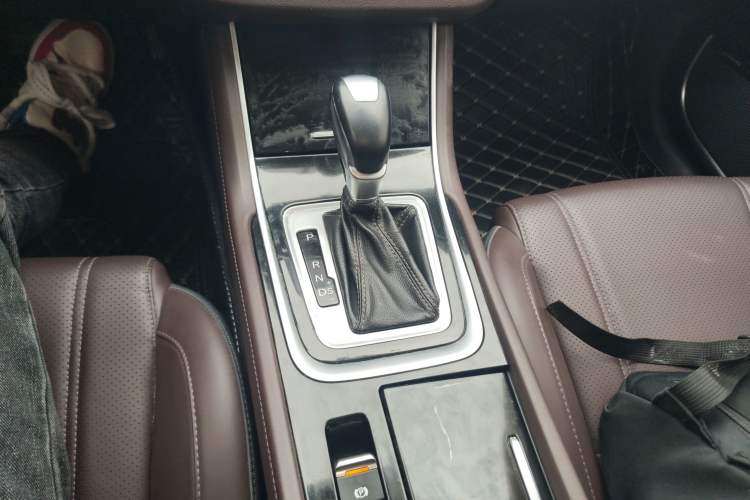 Used Changan Raeton CC 2018 1.5T Automatic Elegant Version China V Standard