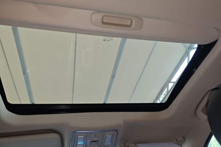 Used Geely Auto Vision X6 2016 1.3T CVT Flagship Model Headliner