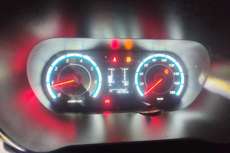 Used CHANGAN KAICHENG Ruixing M60 2023 1.5L GDI Comfort-Class Passenger Vehicle 6/7 Seats