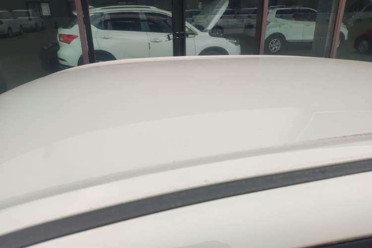 Used Wuling Bingo 2023 203km Light Edition Roof