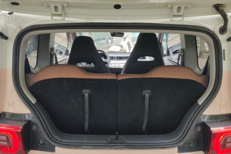 Used Wuling Hongguang MINIEV 2022 Macaron Fashion Model Lithium Iron Phosphate Trunk